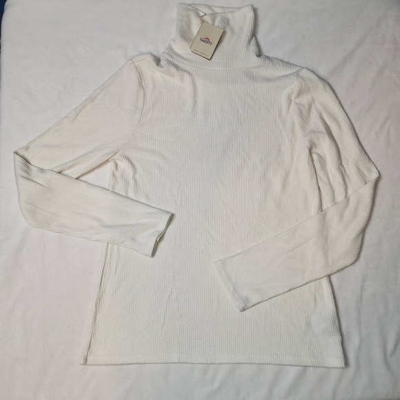 Faherty Ribbed Turtleneck Shirt Women's Size XL Egret 90s Minimalist - Picture 8 of 9